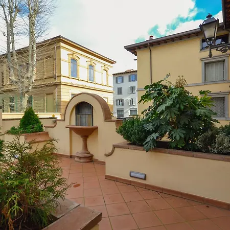 In San Frediano Diladdarno Apartment